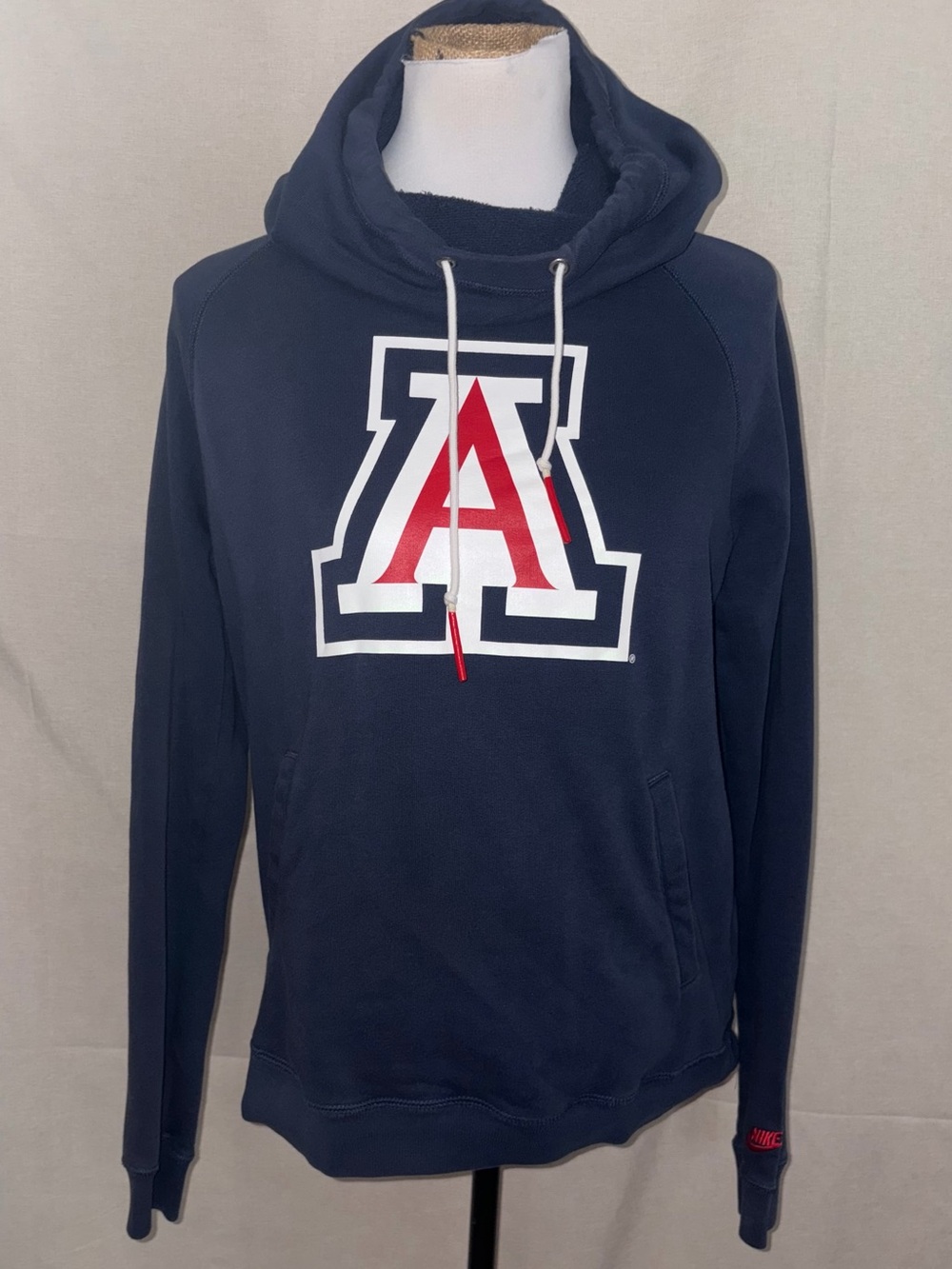 Nike Arizona Wildcats Hoodie Women’s Medium Navy Blue U of A Pullover Sweatshir